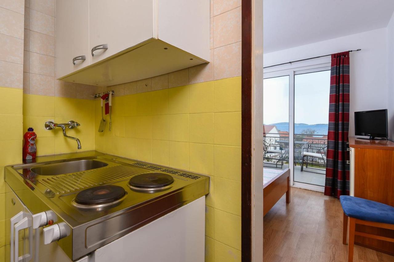 Lulak Studio Apartments Orebic Exterior photo